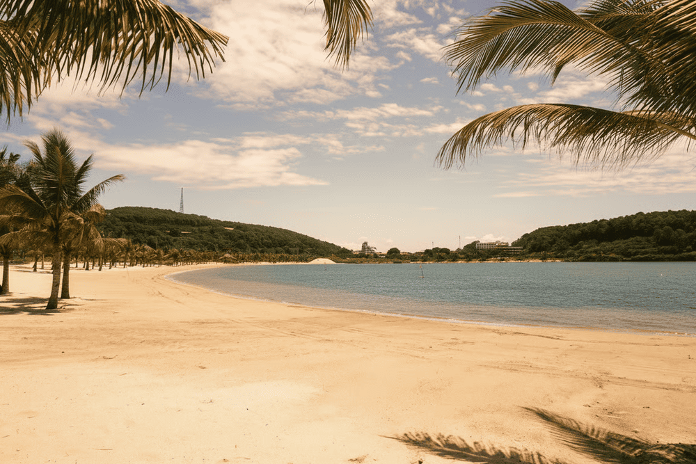 Located near Hai Phong, Do Son Beach features long sandy stretches, calm waves, and a pleasant climate